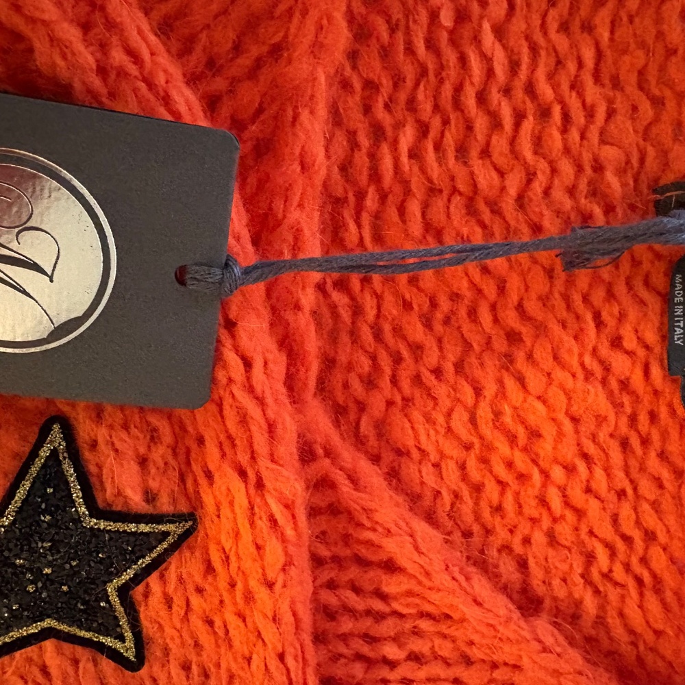 M made in Italy sweater with star sleeves size M - Picture 2 of 4